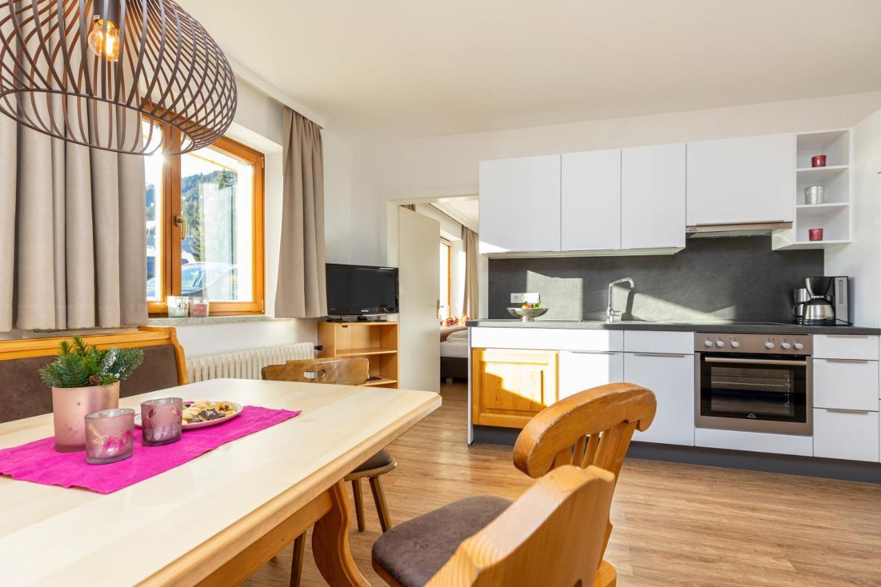Herzerl-Chalet Appartements ฟลาคเฮา ภายนอก รูปภาพ