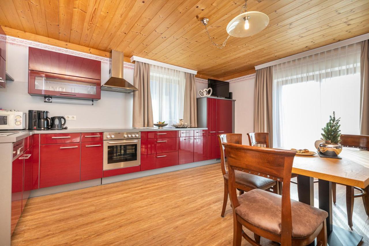 Herzerl-Chalet Appartements ฟลาคเฮา ภายนอก รูปภาพ